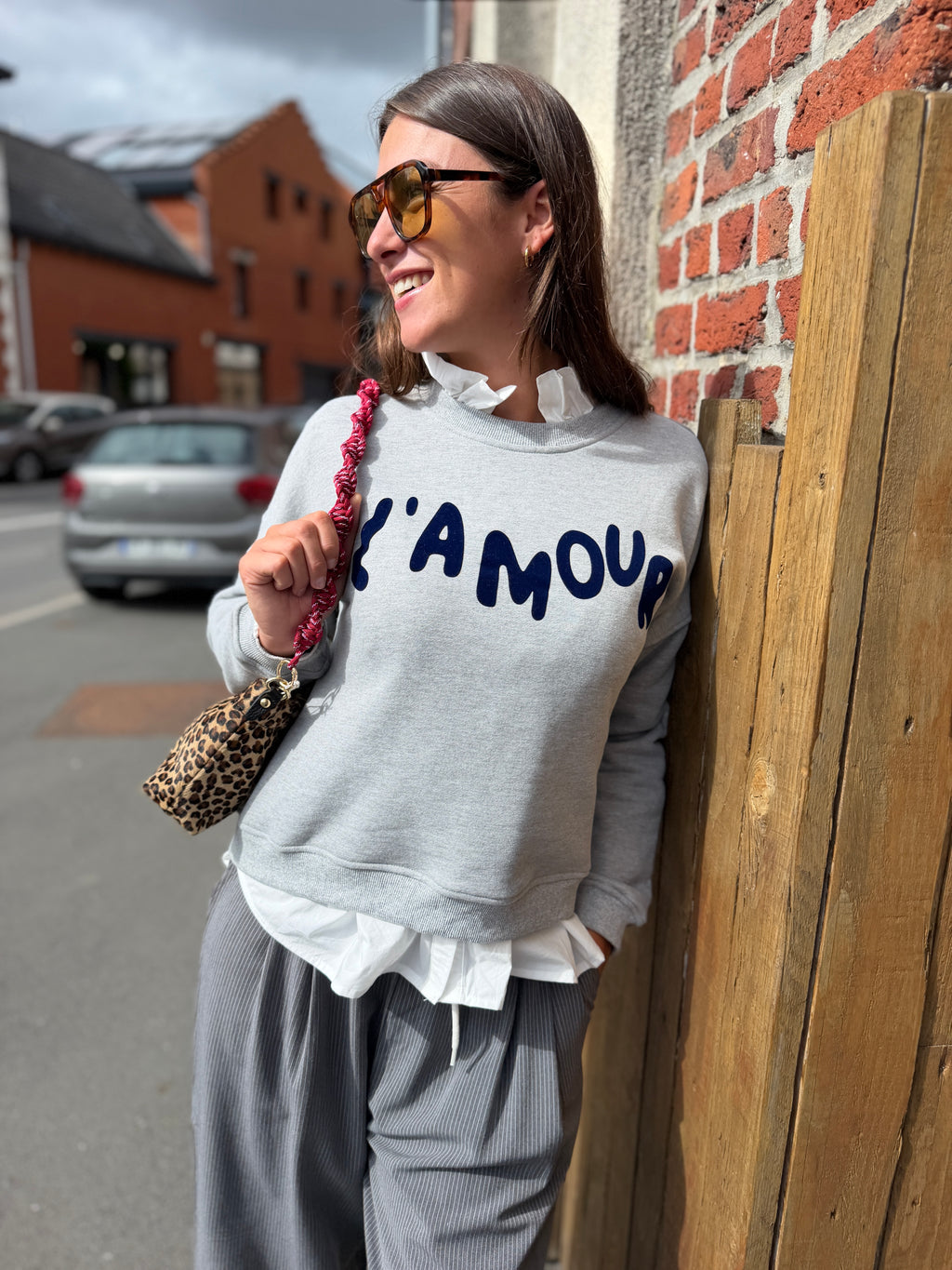 SWEAT AMOUR GRIS