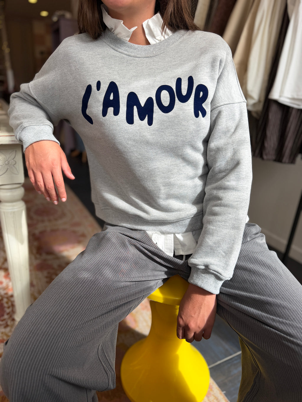 SWEAT AMOUR GRIS
