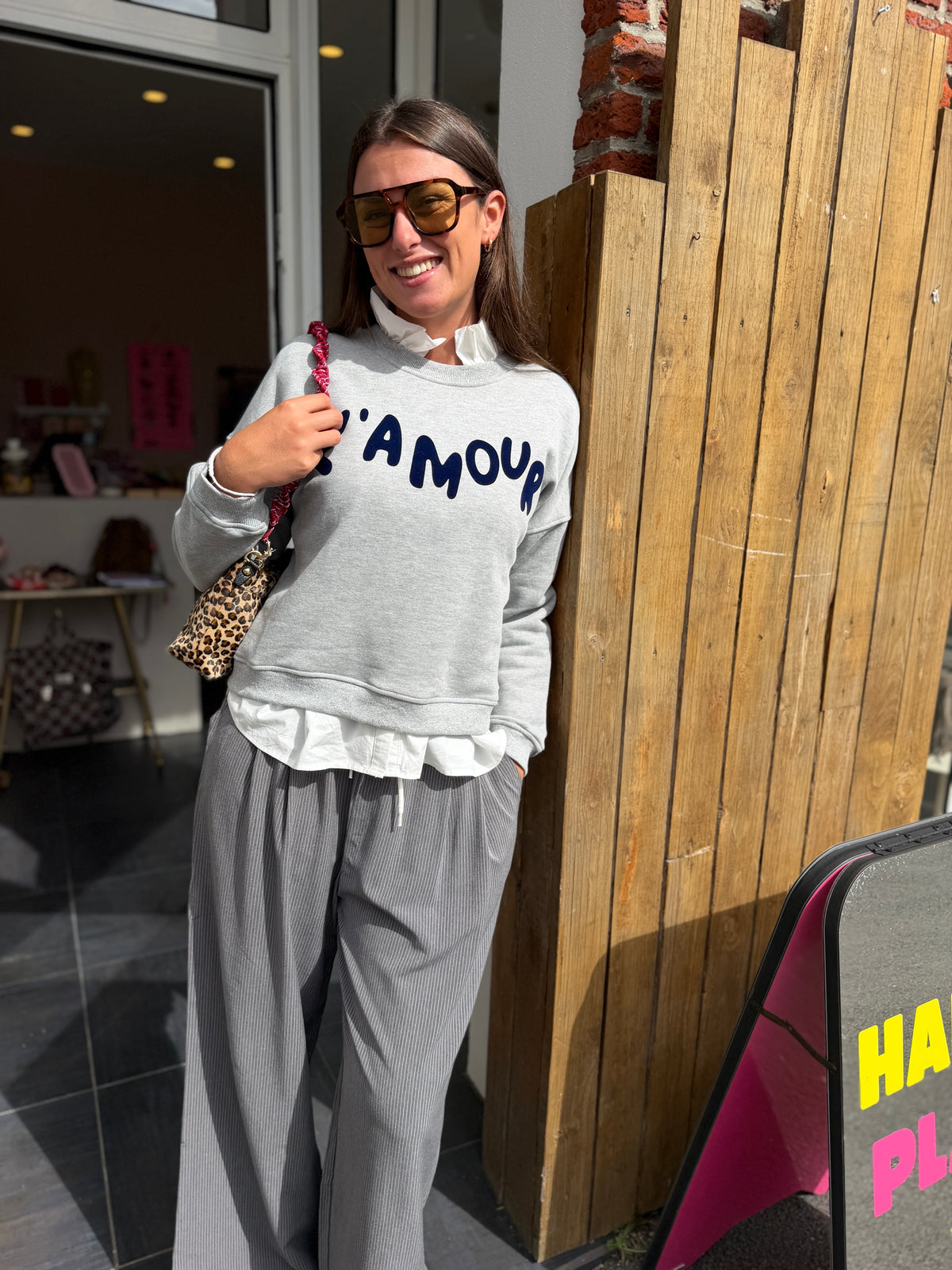 SWEAT AMOUR GRIS
