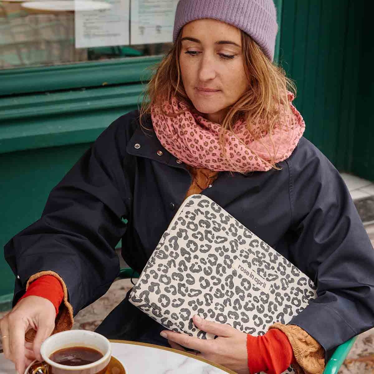FOULARD BIANCA MINI LÉOPARD GÉRANIUM